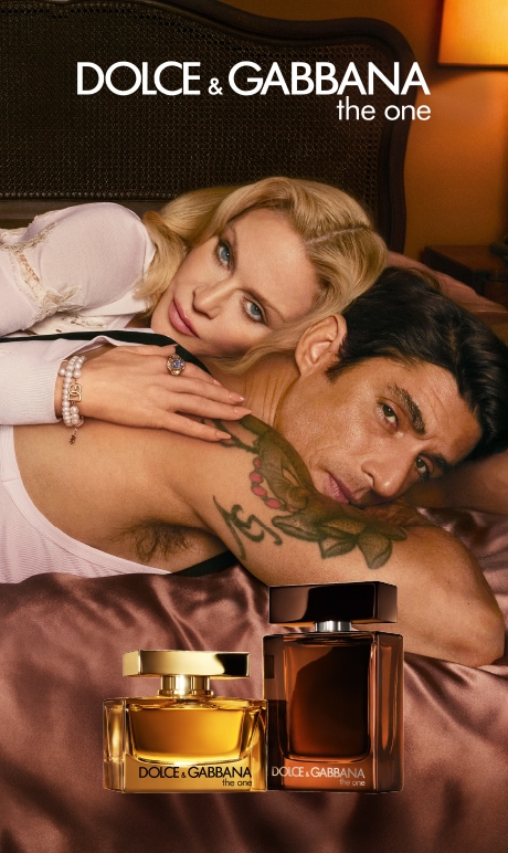 Dolce & Gabbana. the one. image de 2 modèles et flacons de parfum. 
