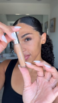 Triclone Skin Tech Hydrating + De-puffing Concealer with Fermented