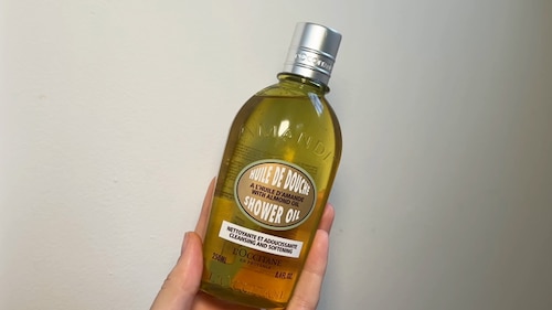 Cleansing And Softening Refillable Shower Oil With Almond Oil