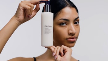 Dynamic Gentle Resurfacing Enzyme Cleanser - Elemis | Sephora
