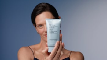 Perfectly Clean Multi-Action Foam Cleanser/Purifying Mask - Est&