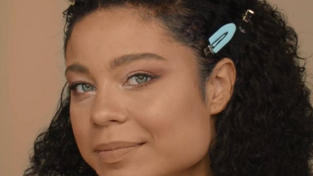 Nude Obsessions Eyeshadow Palette - Nude Light