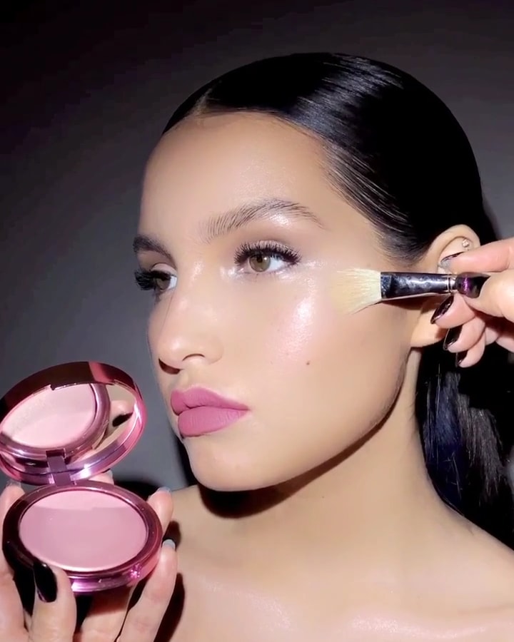 skin glow highlighter
