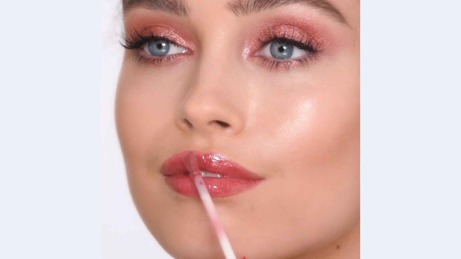 charlotte tilbury cheek to chic walk of no shame