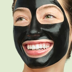 boscia Luminizing Black Charcoal Mask Image 2