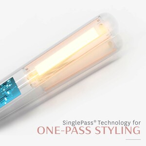 T3 SinglePass Luxe 1” Ionic Straightening & Styling Flat Iron (White/Rose Gold) Image 4