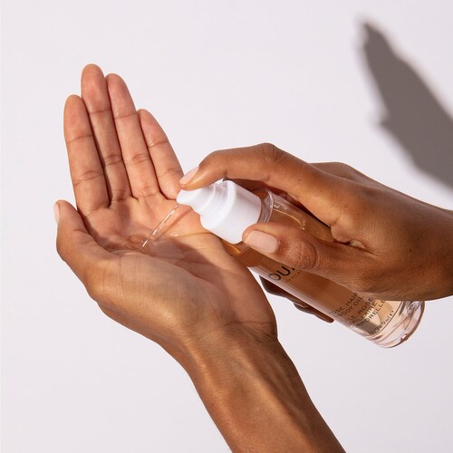 In addition to its moisturizing capabilities, Rose Hair & Body Oil has a subtle and pleasant fragrance that provides a calming and indulgent experience. The scent of rose is known to have relaxing properties and can help to uplift your mood and reduce stress.