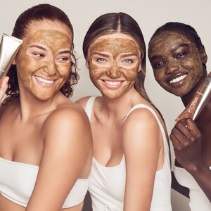 KORA Organics Turmeric BHA Brightening Treatment Mask Image 2