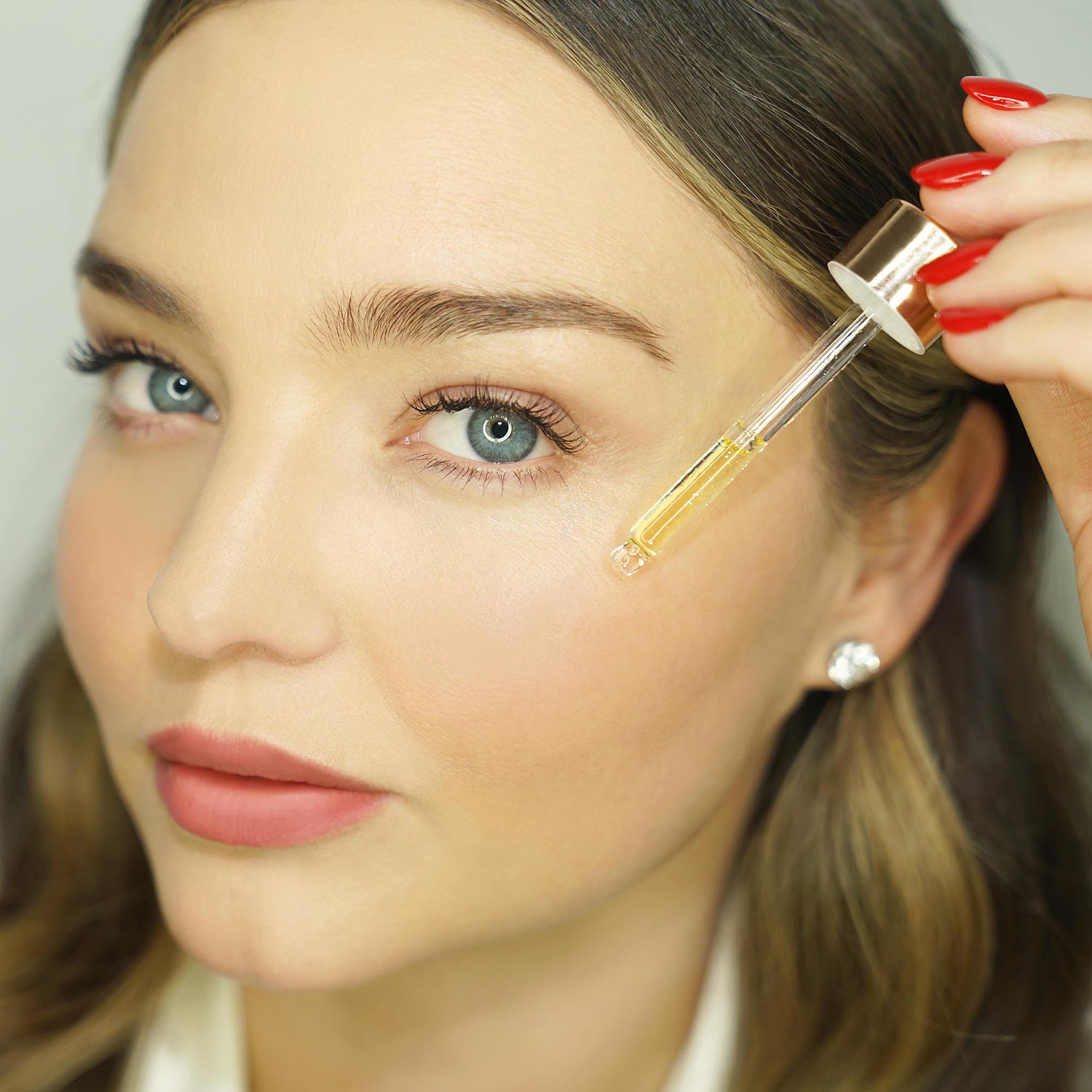 Мини-масло для сияния лица Kora Organics Noni Glow с антиоксидантами — фото 2