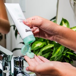 dr brandt probiotic cleanser