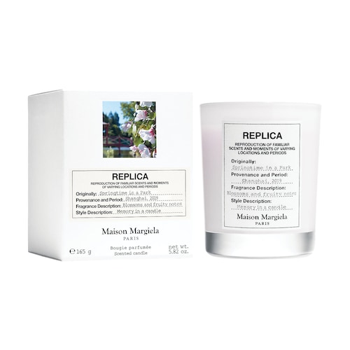 In the world of scented candles, there are countless options to choose from. One particular option that captures the essence of a beautiful springtime experience is the 'REPLICA' Springtime in a Park scented candle. Crafted to evoke memories of blooming flowers and fresh air, this candle offers a delightful sensory experience.