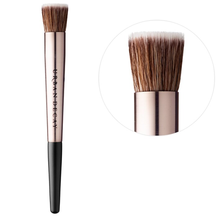 Diffusing Definition Brush Diffusing Highlighter Brush - Urban Decay | Sephora