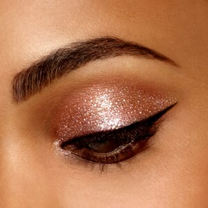 stila Glitter & Glow Liquid Eye Shadow in Rose Gold Retro Image 4