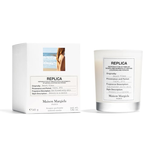 Crafted from high-quality materials, the Beach Vibes Scented Candle is designed to deliver a clean and smoke-free burn, enhancing your sensory experience. The use of top-grade wax and carefully selected cotton wicks ensures that the candle yields a consistent and beautiful glow, while also allowing for a longer-lasting enjoyment of its evocative scent.