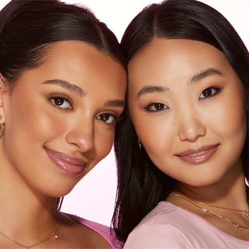 Too Faced Sun Bunny Natural Bronzer in Sun Bunny Image 7