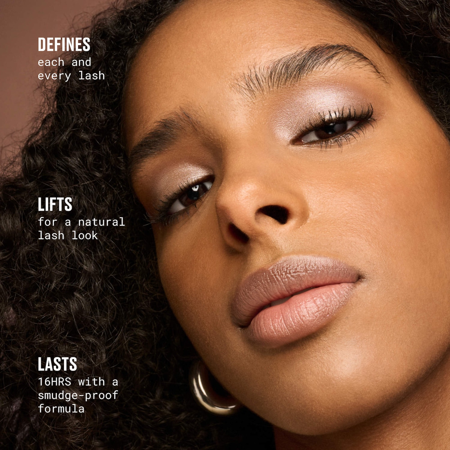 Mascara tube Extended Play Gigablack Lash