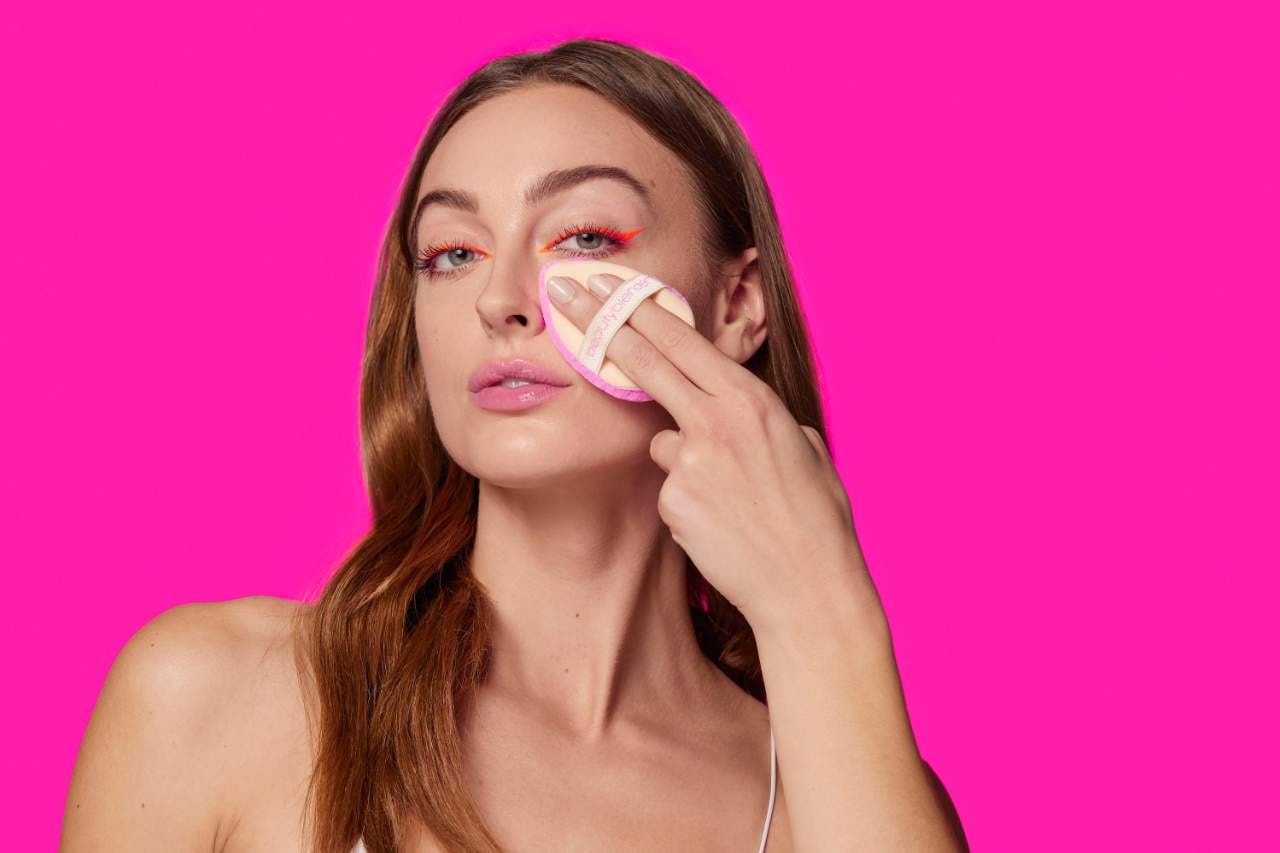 Двусторонняя пуховка для фиксации и запекания Beautyblender Power Pocket Puff — фото 4