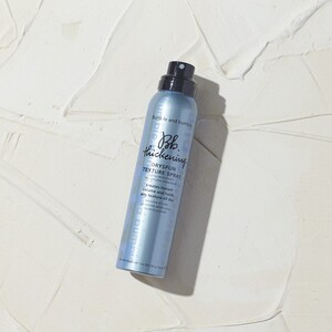 Bumble and bumble Thickening Dryspun Volume Texture Spray in 3.6 oz/ 150 mL Image 4