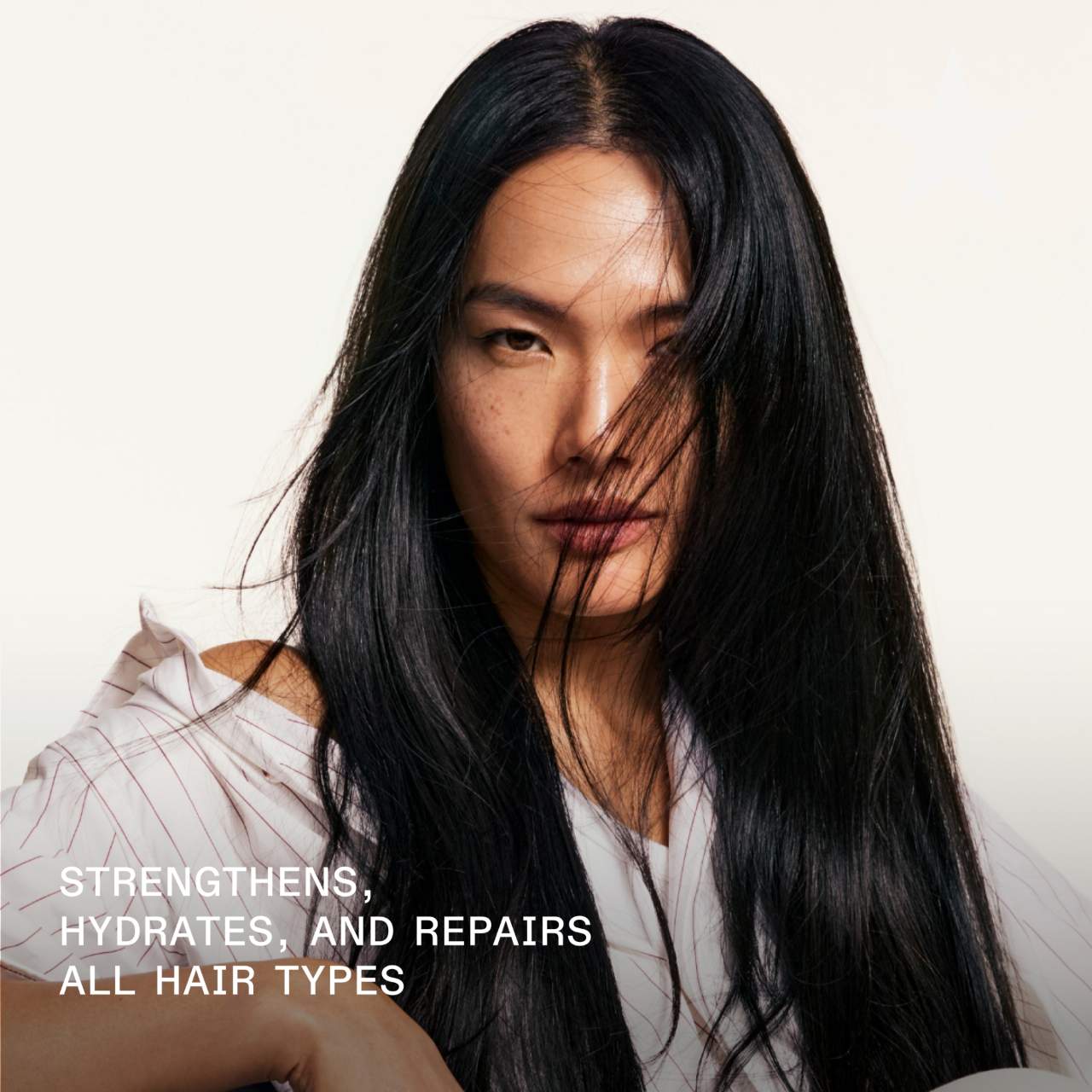 Olaplex No. 4 Bond Maintenance Shampoo - Thumbnail 3