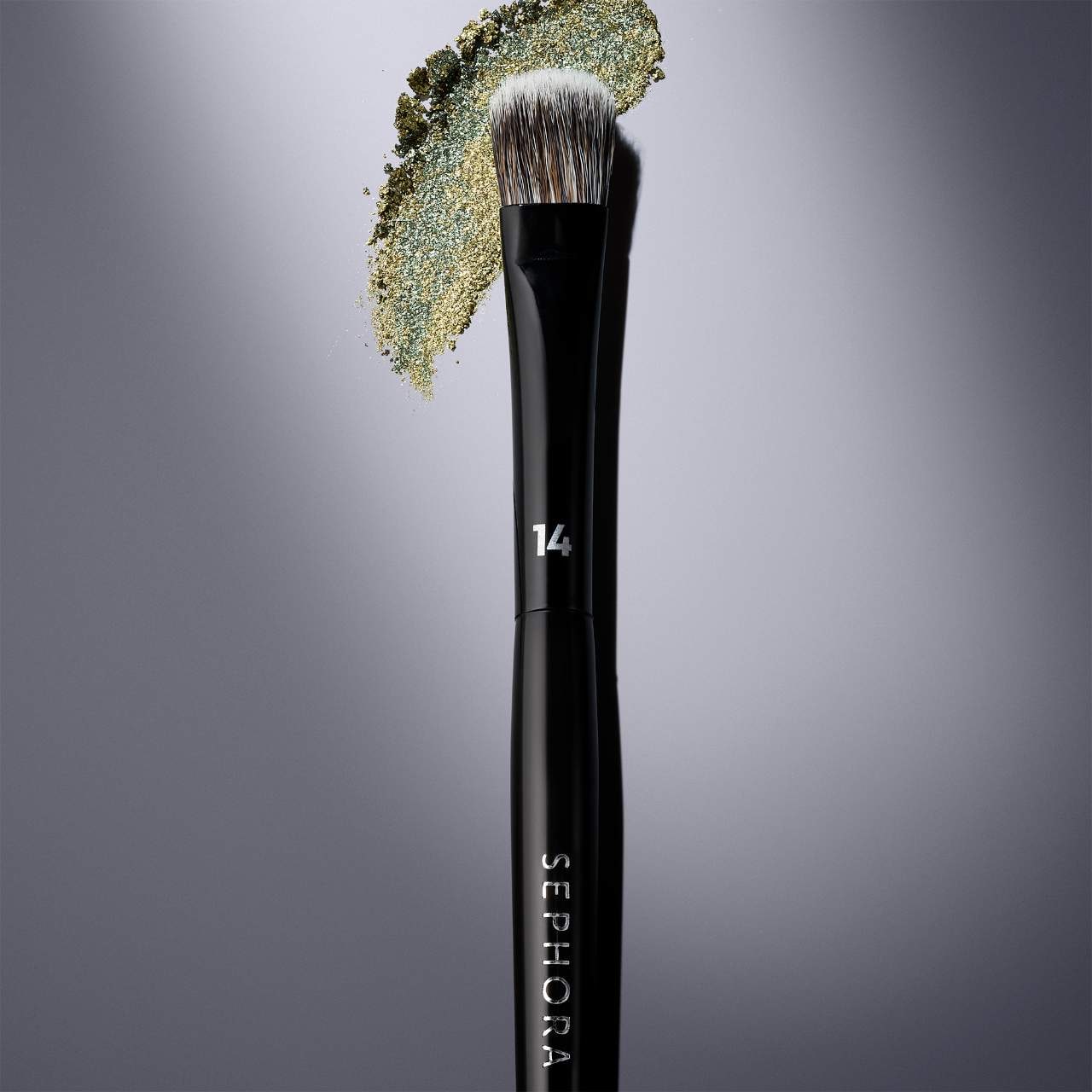 Кисть для теней Sephora Collection Pro #14 — фото 2
