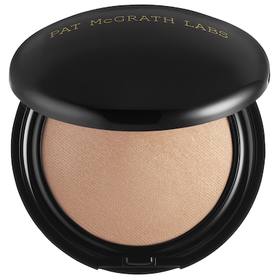 PAT McGRATH LABS - Sublime Perfection Blurring Under-Eye Setting Powder Medium 0.14 oz/ 4.1 mL