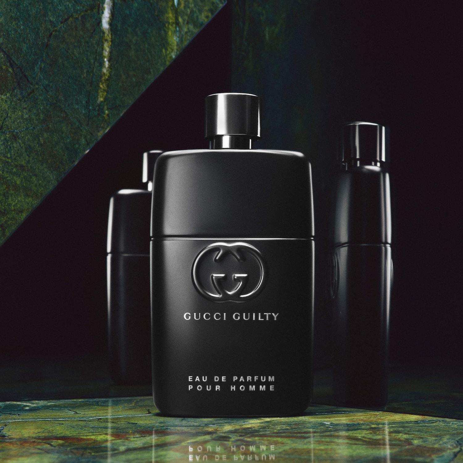 Eau de parfum Guilty pour homme avec rose et bois cèdre