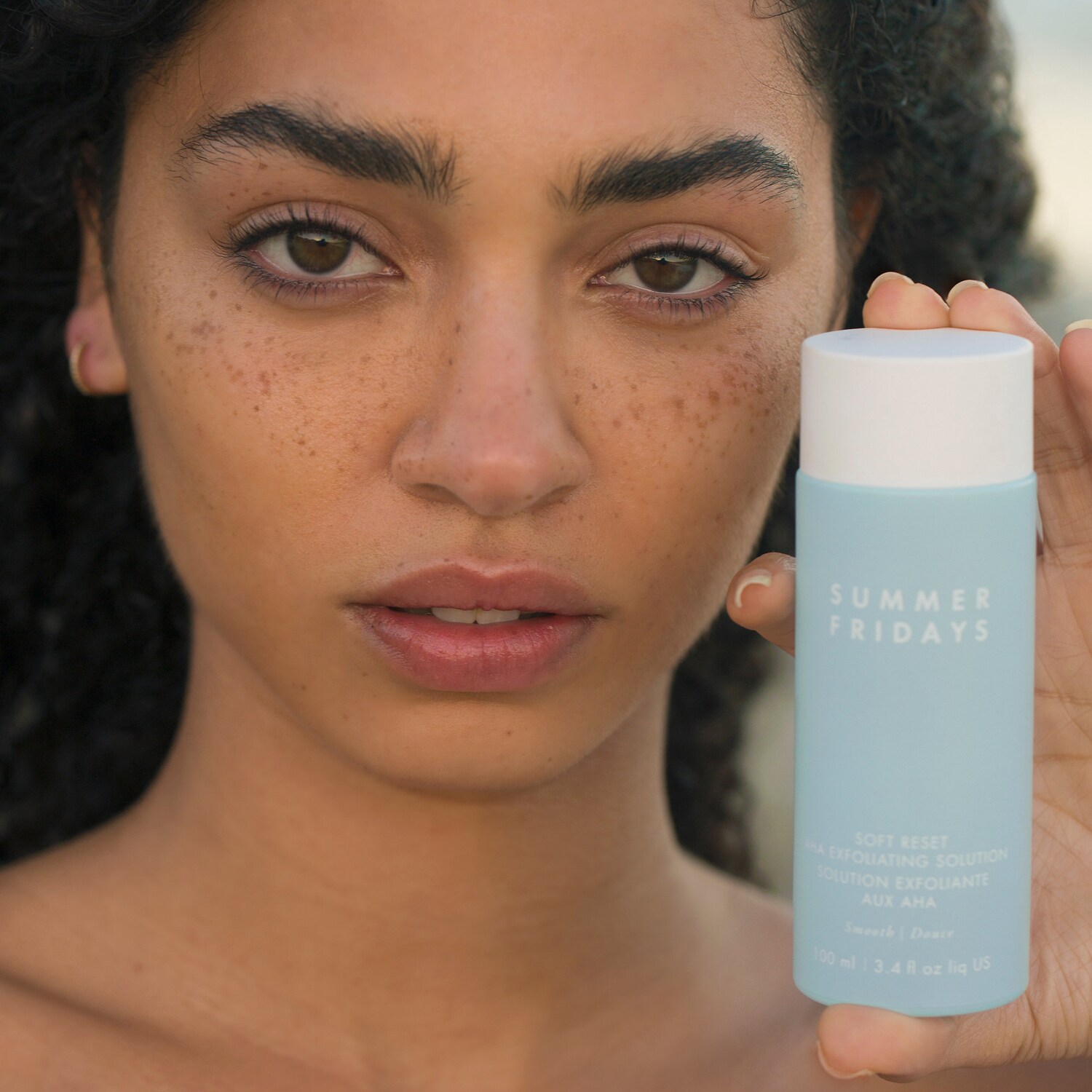 summer fridays soft reset aha exfoliating solution
