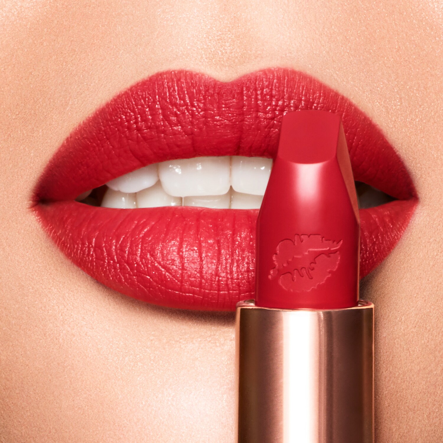 charlotte tilbury red lipstick