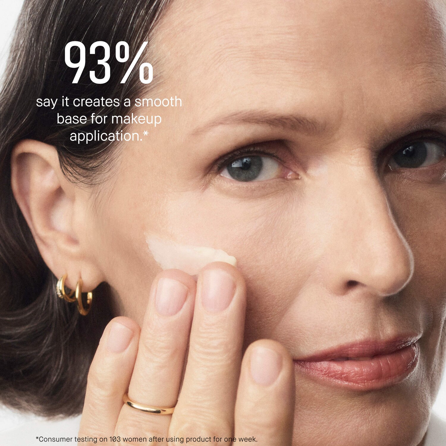Base hydratante vitaminée pour le visage avec vitamine C et acide hyaluronique format géant
