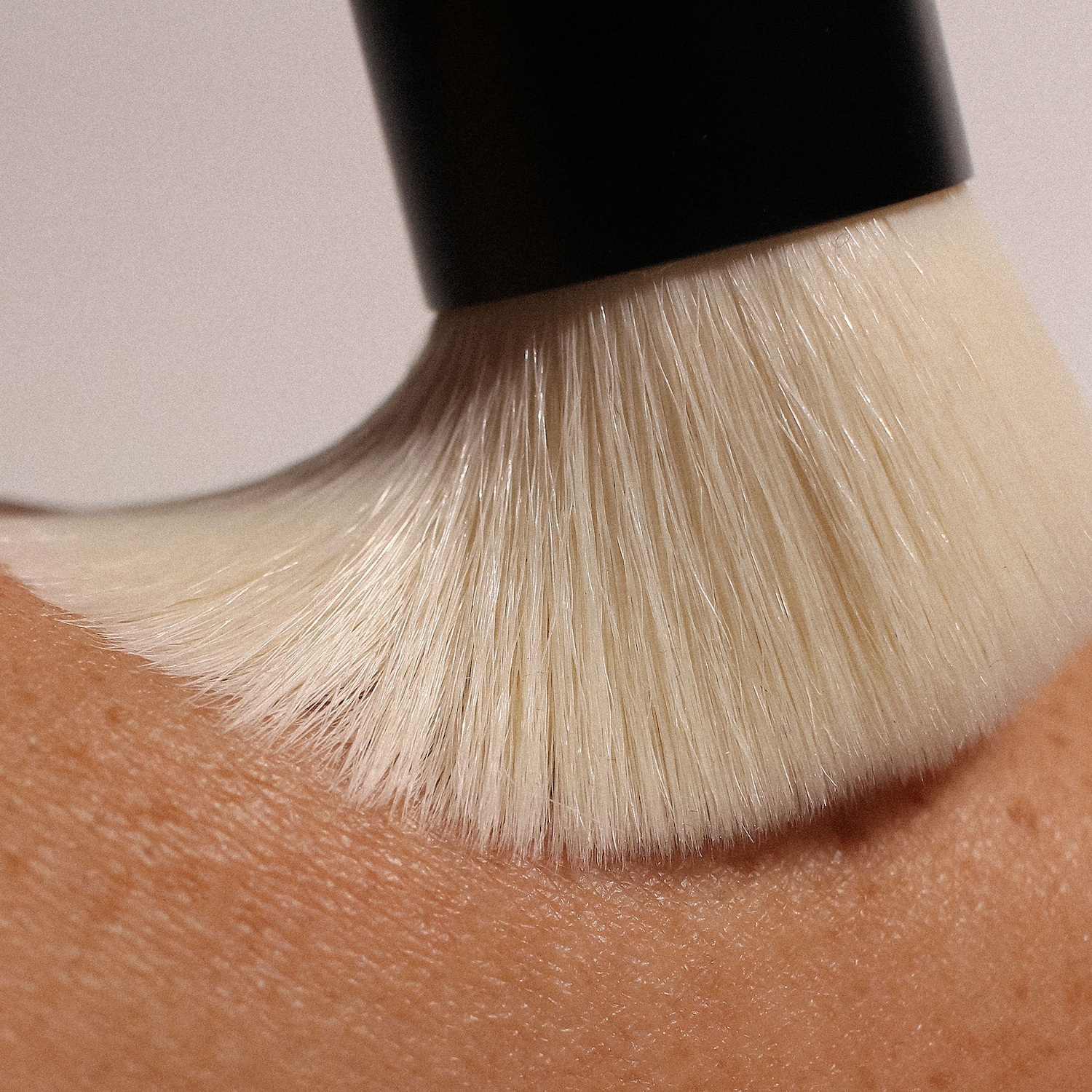 Скошенная кисть для растушевки Merit Brush No. 1 — фото 2