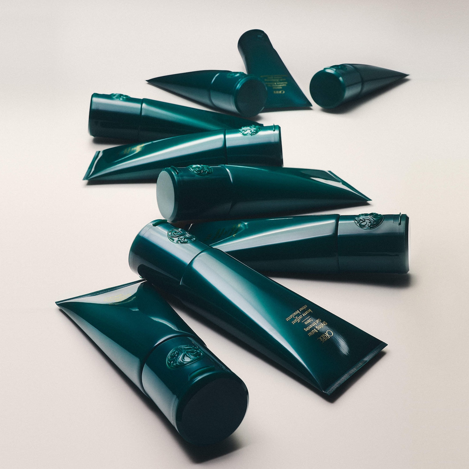 Oribe Styling Butter Curl Enhancing Cream - Thumbnail 4