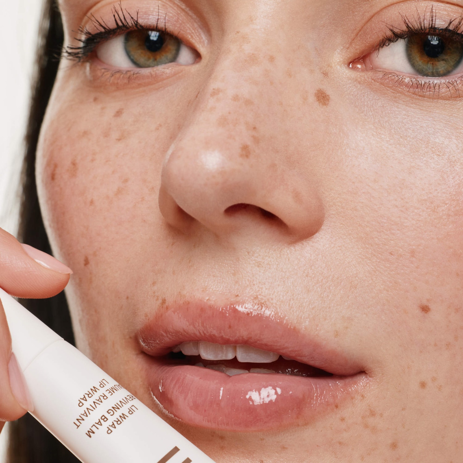 Lip Wrap Reviving Balm