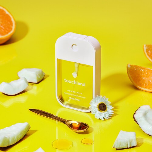 When using the Power Mist Hydrating Hand Sanitizer, it is important to follow the recommended guidelines for hand hygiene. Apply a sufficient amount of the product to your hands, covering all surfaces, including fingers and nails. Rub your hands together until they are dry, ensuring the sanitizer has had enough time to eliminate the germs.