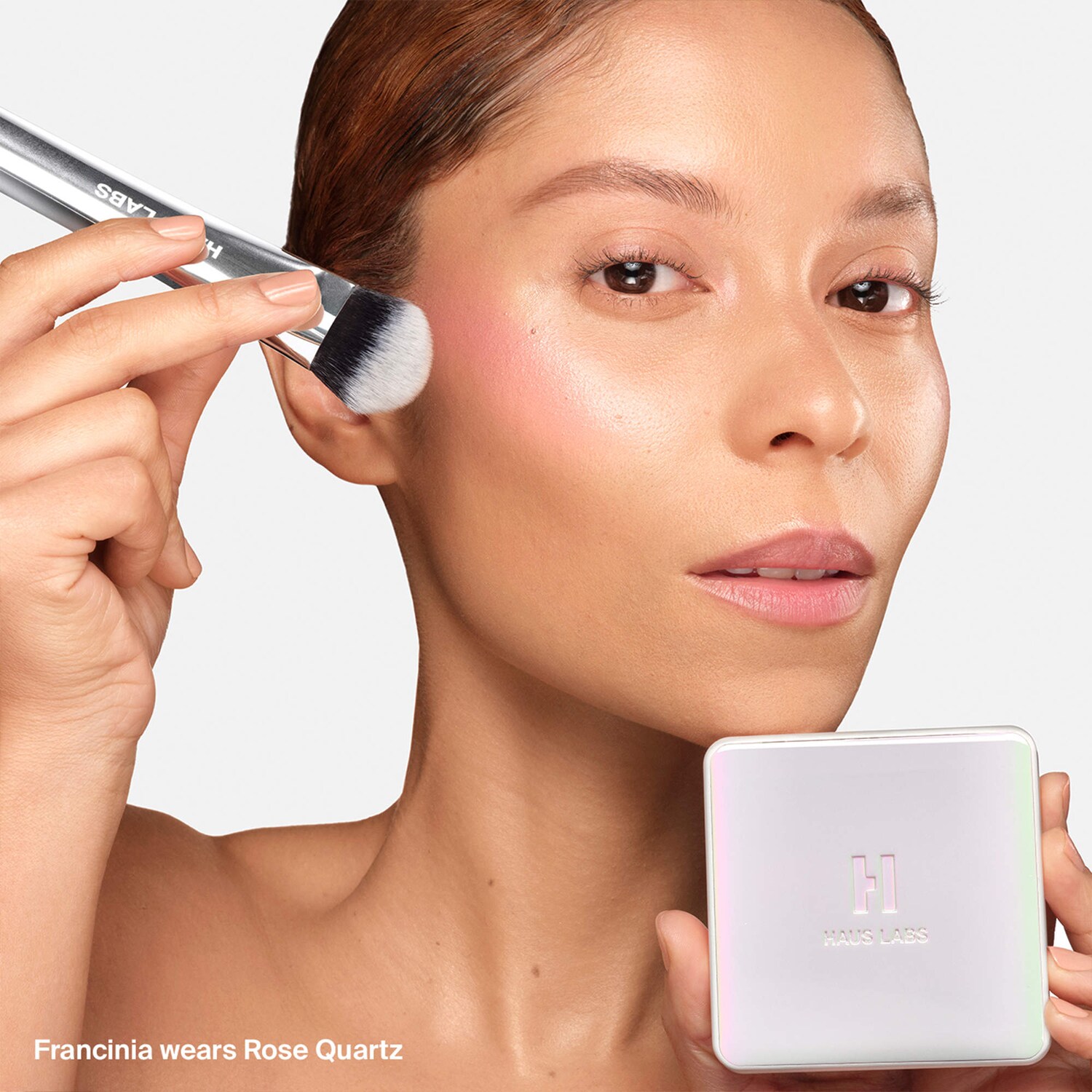 Bio-Radiant Gel-Powder Illuminating Highlighter with Fermented Arnica