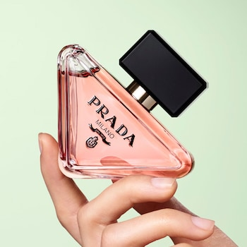 Paradoxe Eau de Parfum Travel Spray with White Musk Amber