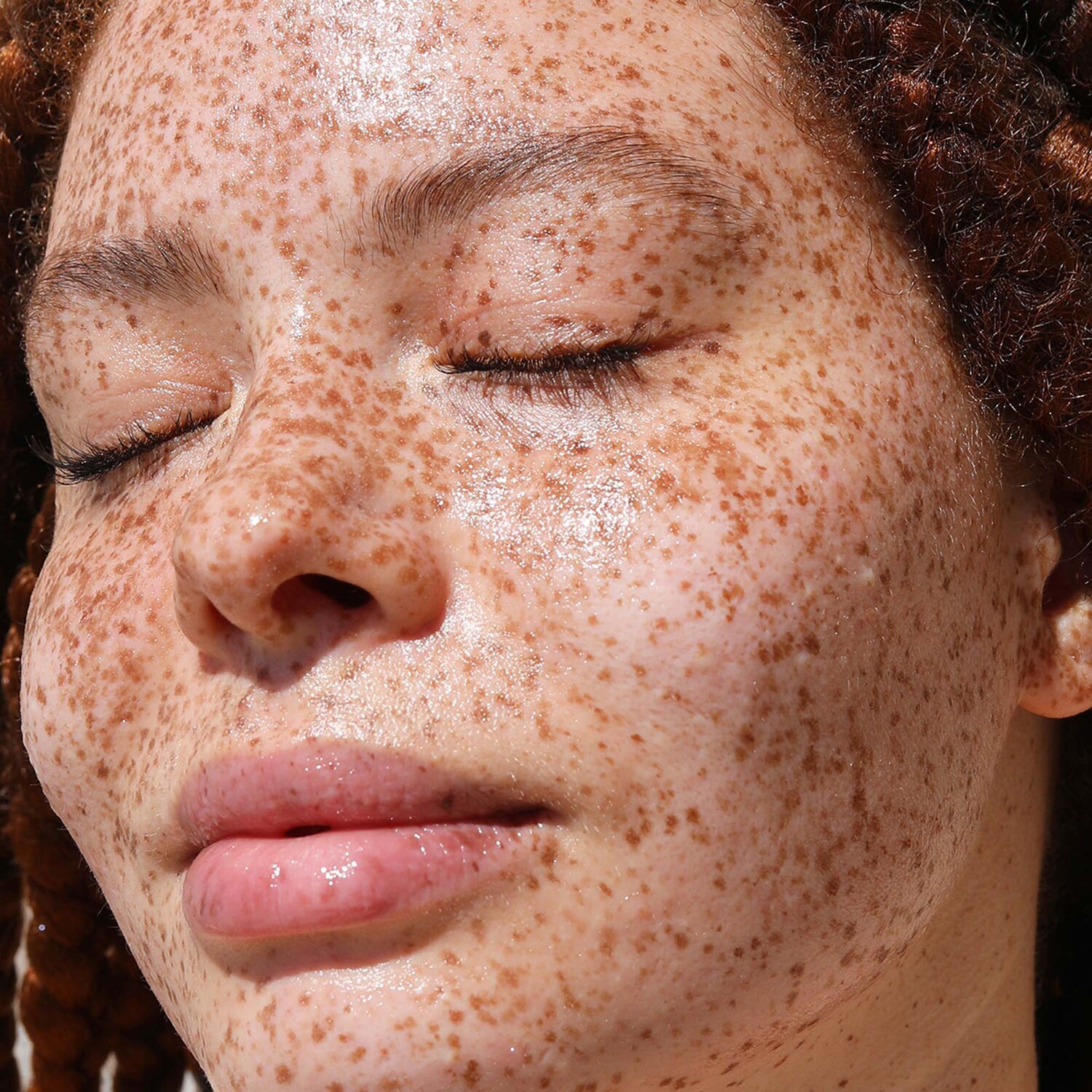 Сыворотка-праймер для сияния и скульптурирования Refy Glow and Sculpt с ниацинамидом — фото 6