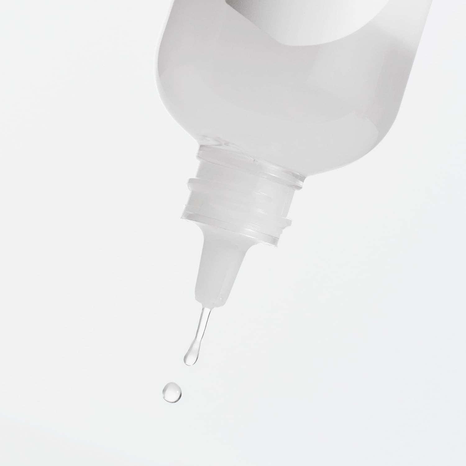 Двухфазное водостойкое средство для снятия макияжа Glossier Milky Oil — фото 7