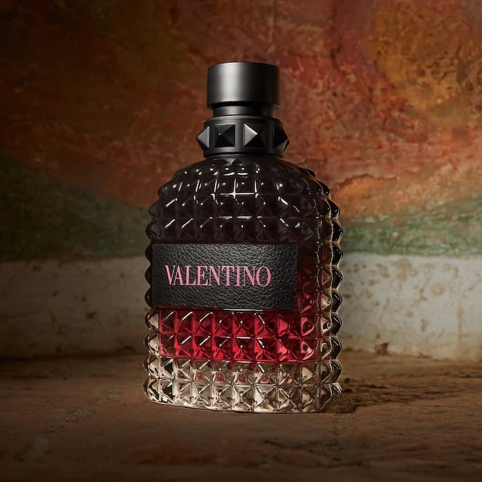 香水(ユニセックス) VALENTINO UOMO BORN IN ROMA INTENSE 50ml Uomo Born In Roma Intense Eau de Parfum with Vanilla & Vetiver