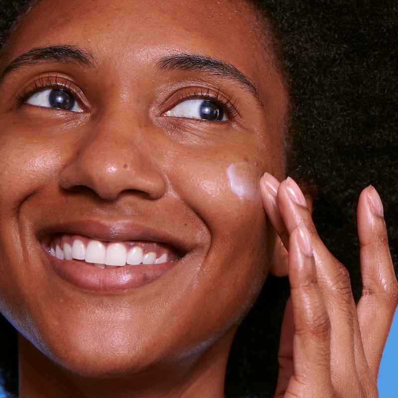 Water Drench® Hyaluronic Acid Rich Barrier Moisturizer for Skin Barrier and Dewy Skin thumbnail 4