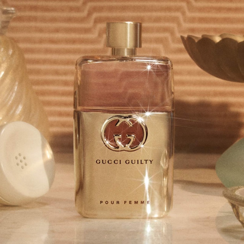 Guilty Pour Femme Eau de Parfum Travel Spray with Mandarin, Lilac and Patchouli thumbnail 4