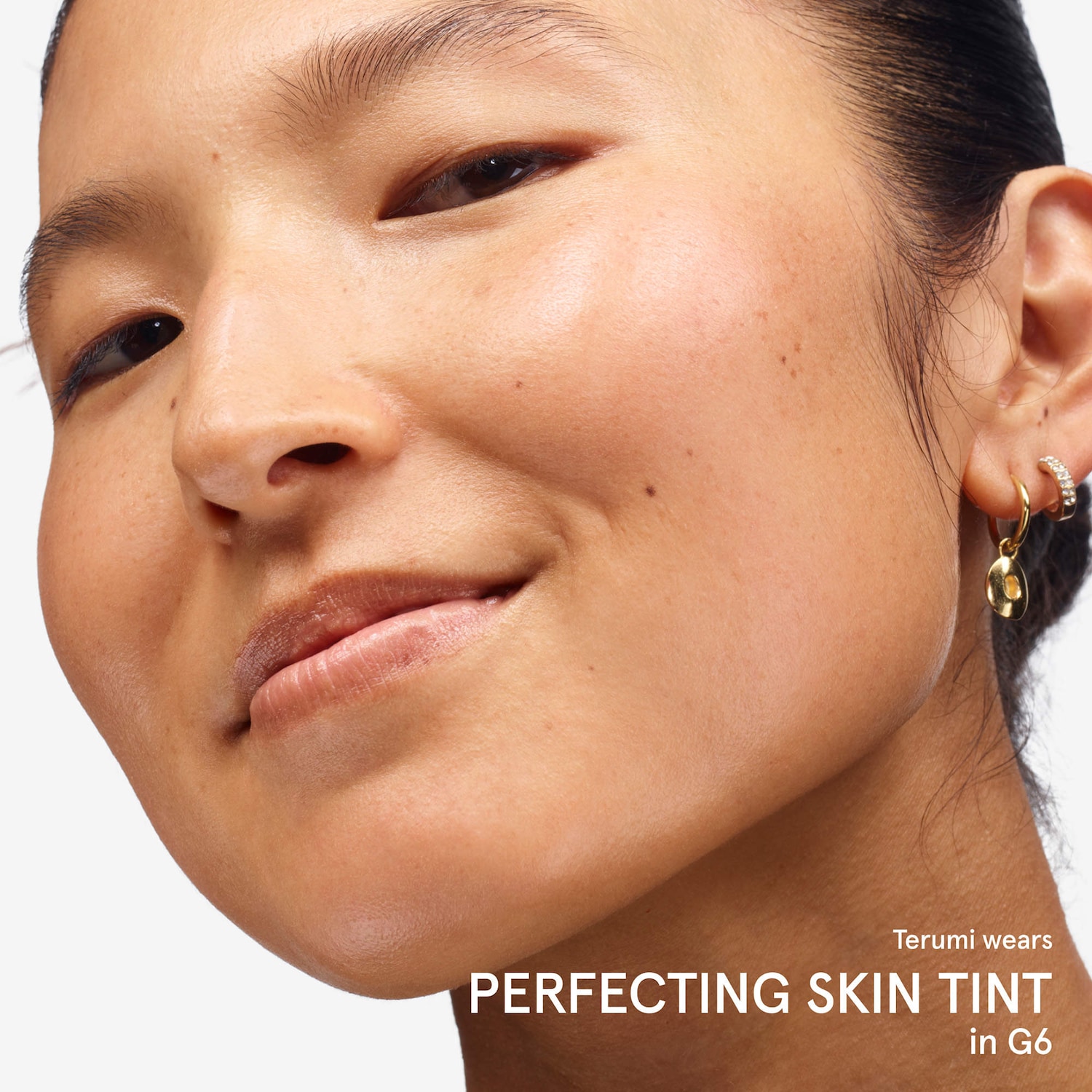 Perfecting Skin Tint for Dewy Sheer Coverage