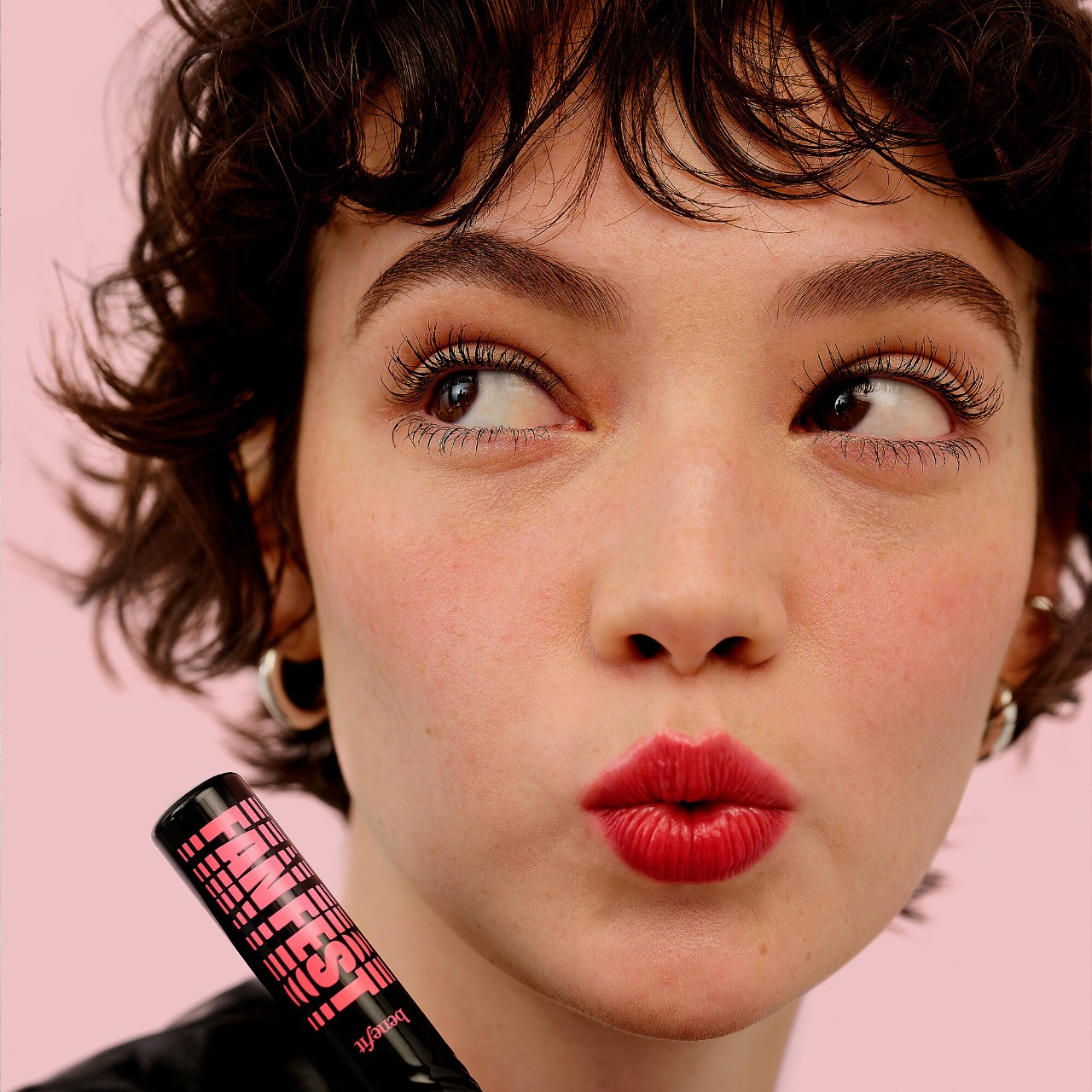 Тушь для разделения и объёма ресниц Benefit Cosmetics Fan Fest — фото 5