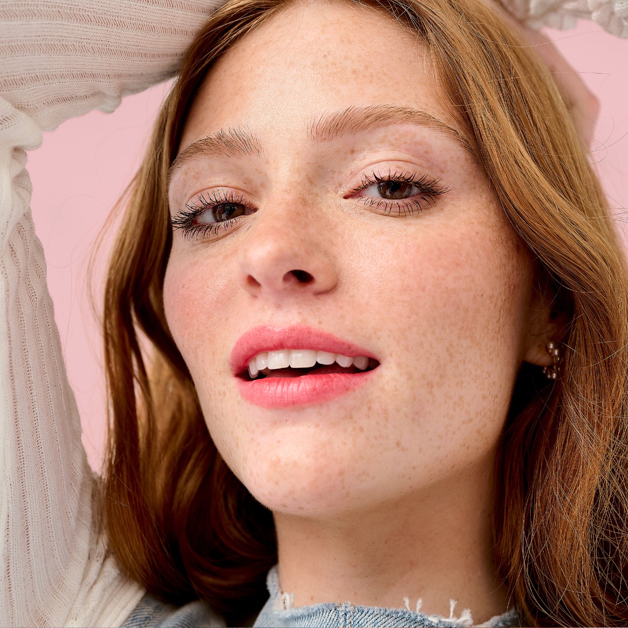 Мини-версия туши для объёма ресниц Benefit Cosmetics Fan Fest — фото 7