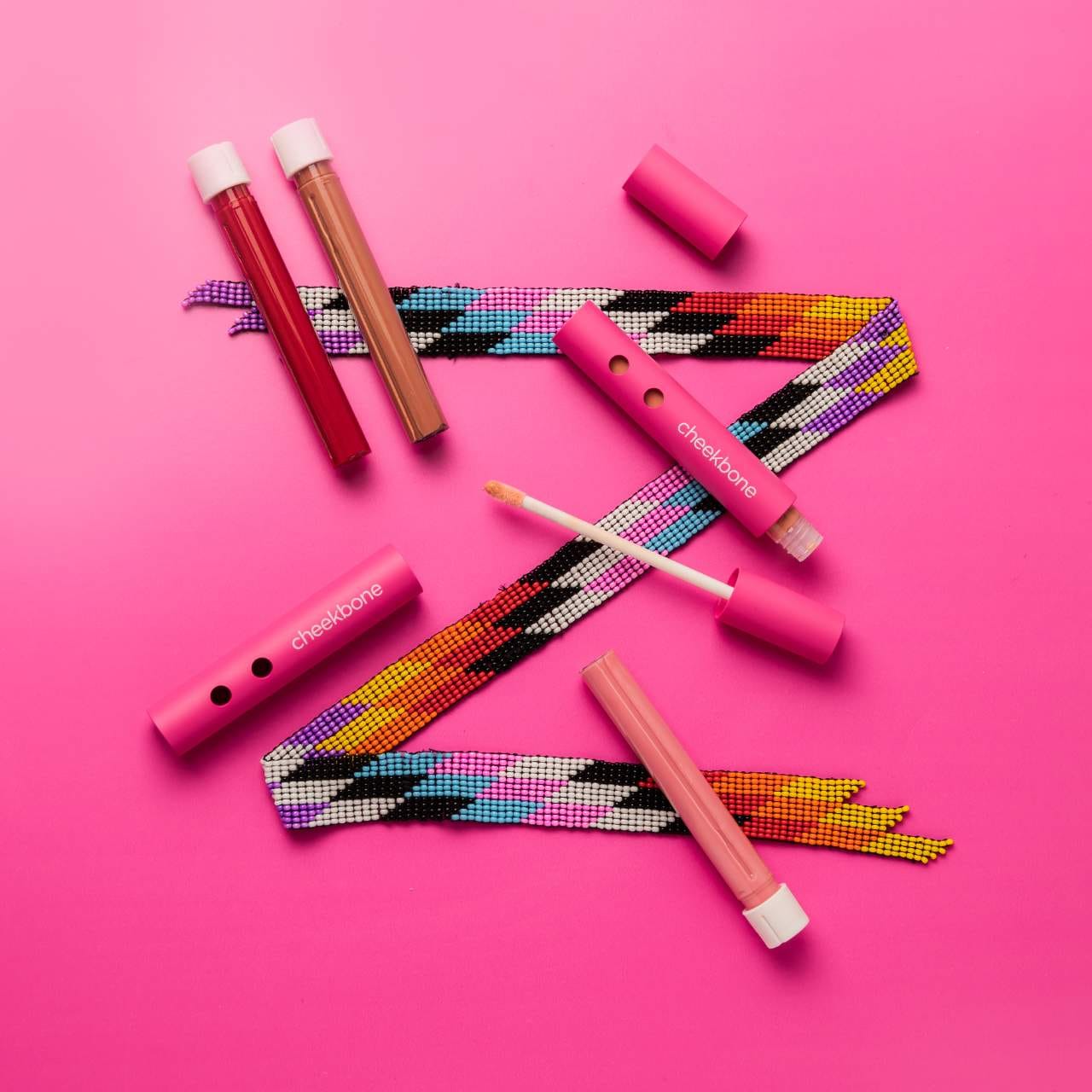 CHEEKBONE BEAUTY Harmony Lipgloss - Thumbnail 3