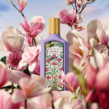 Flora Gorgeous Magnolia Eau de Parfum Travel Spray with Berries
