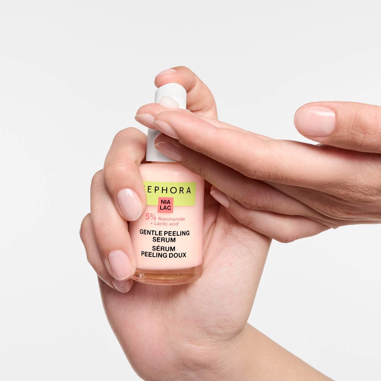 Мягкая отшелушивающая сыворотка Sephora Collection с ниацинамидом и молочной кислотой — фото 4