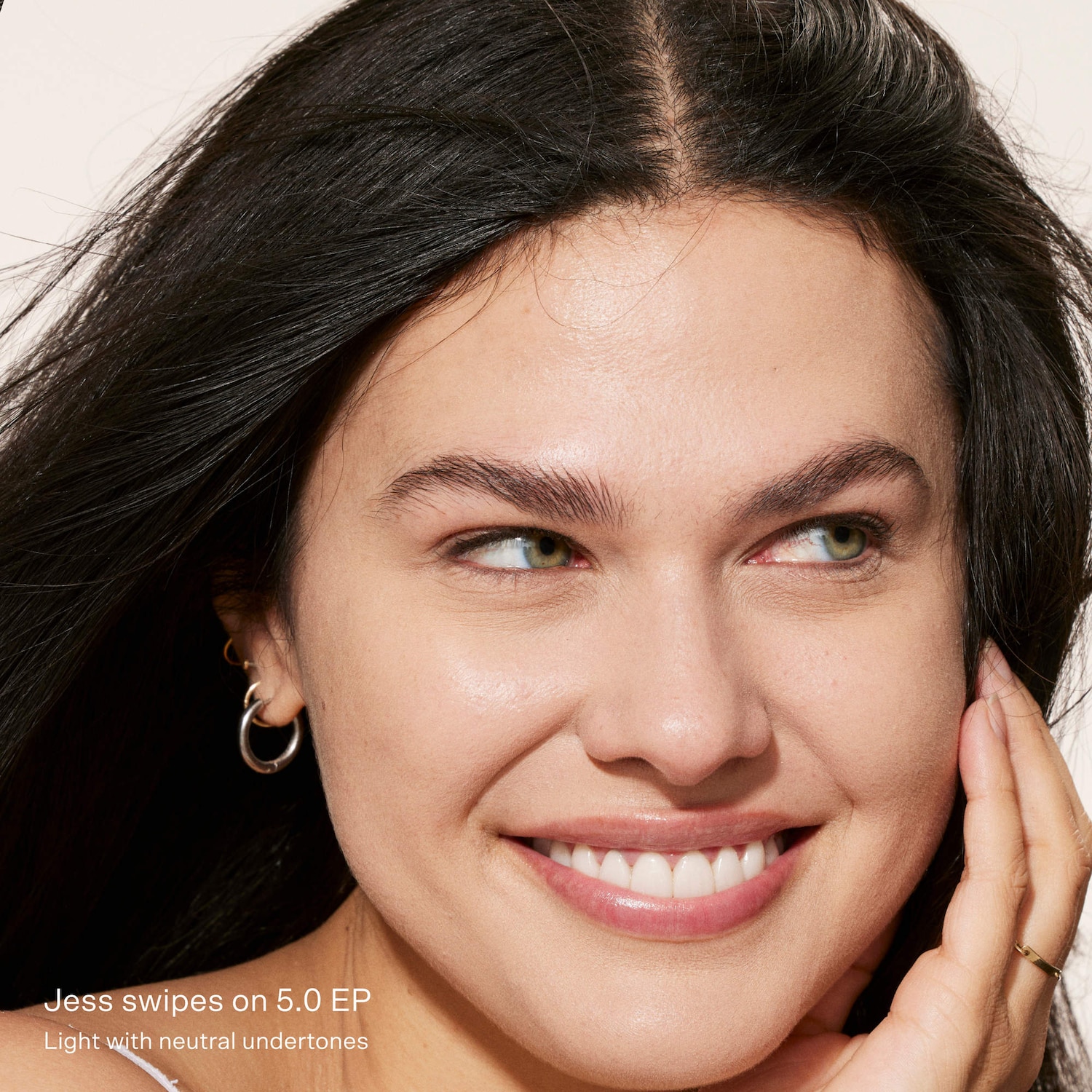 Swipe All-Over Hydrating Serum Concealer with 18-HR Wear 4