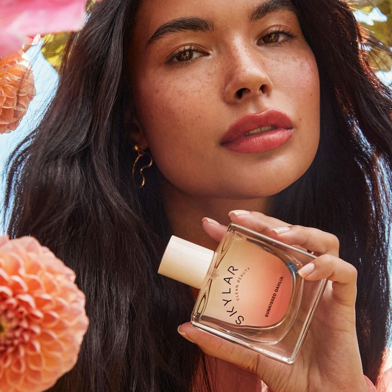 Sunkissed Dahlia Eau de Parfum thumbnail 5