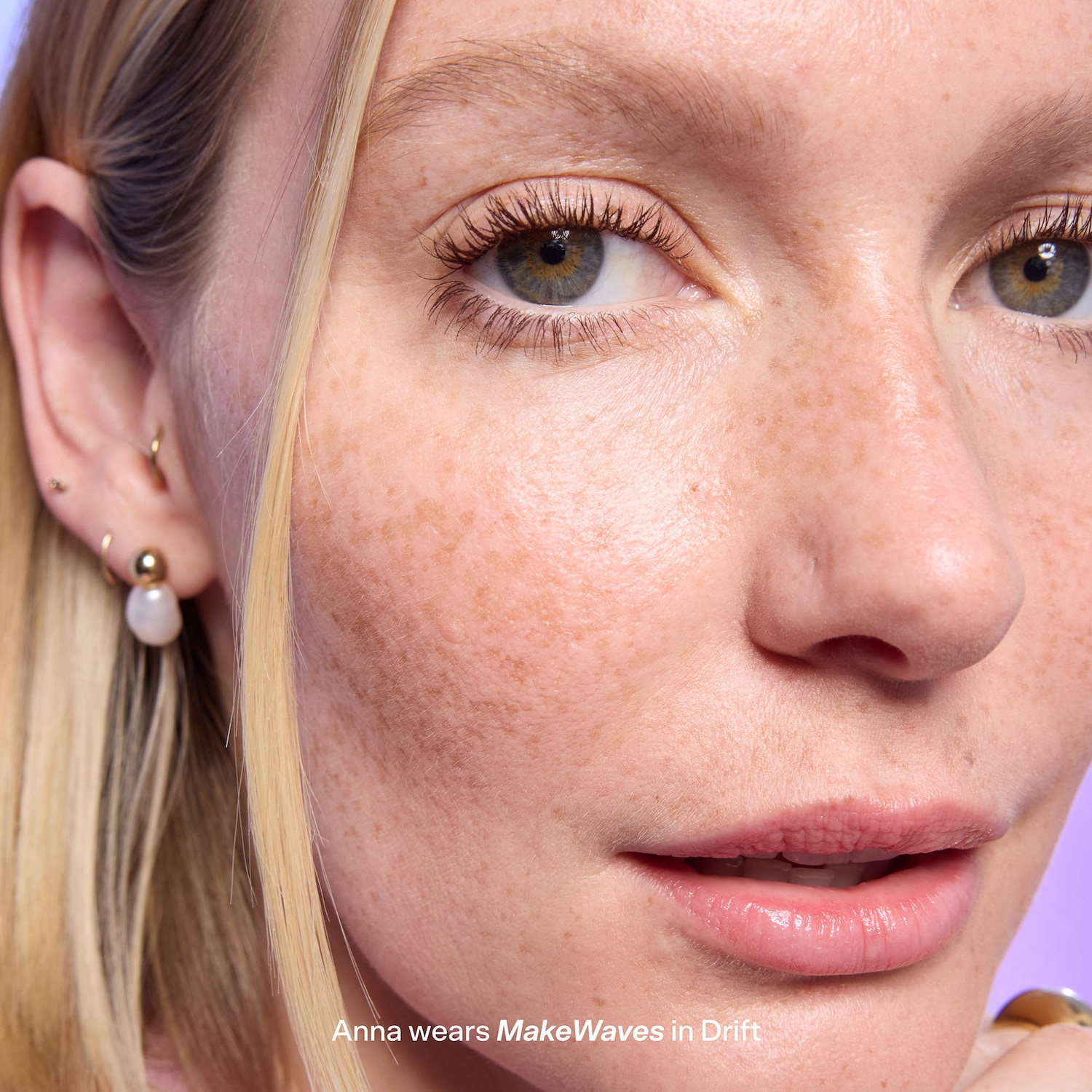 MakeWaves® Lengthening + Volumizing Mascara