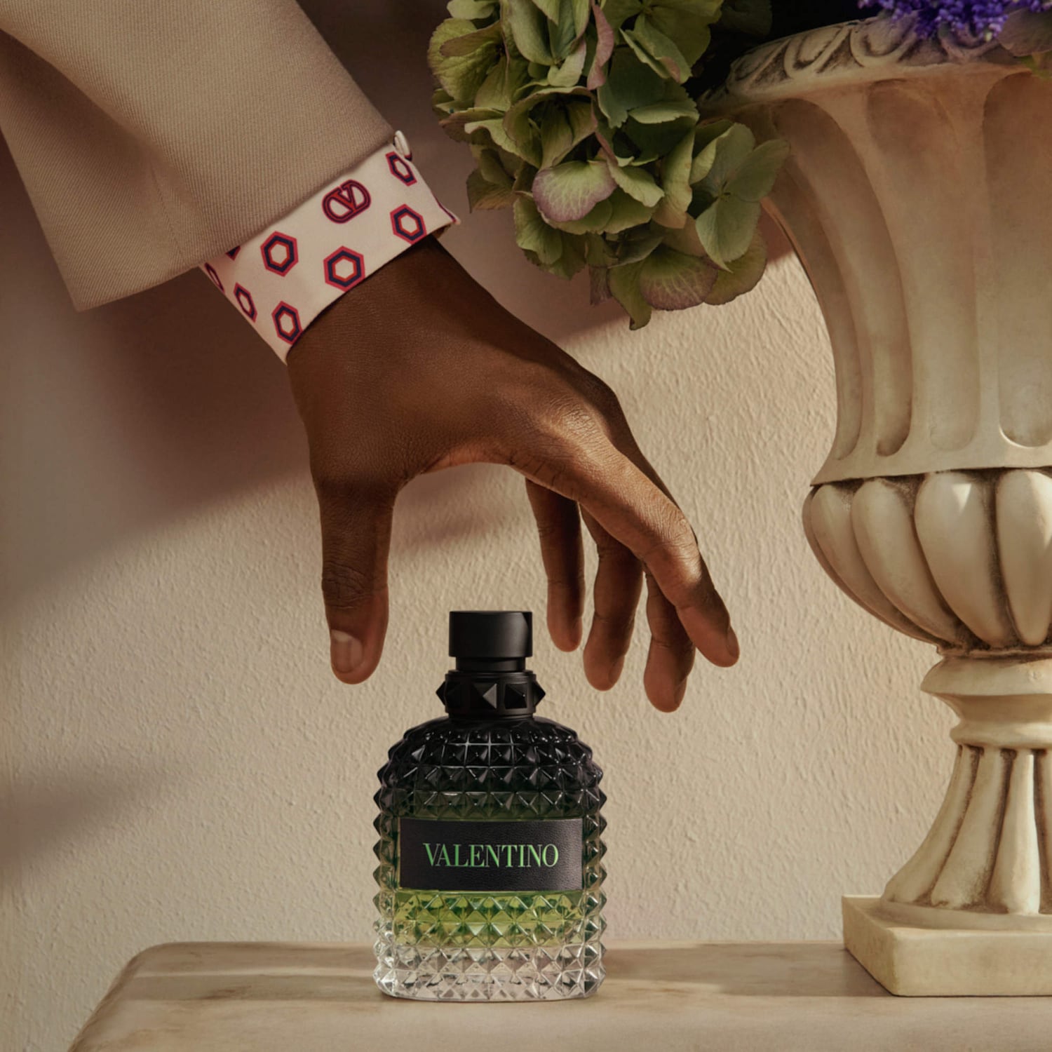 Uomo Born in Roma Green Stravaganza Eau de Toilette with Coffee